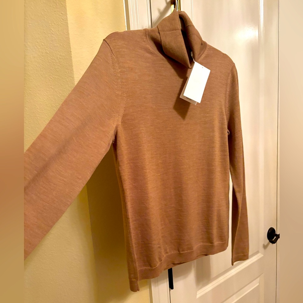 Hugo Boss - turtle neck sweater
